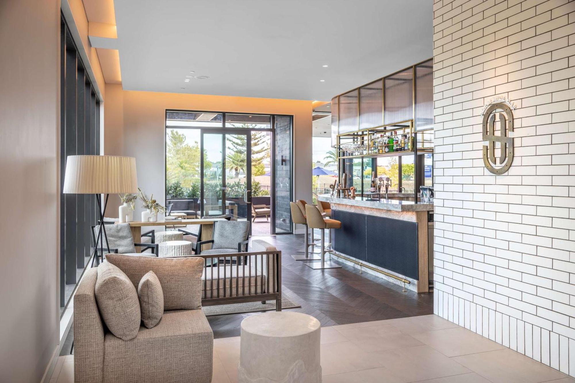 Doubletree By Hilton Auckland Karaka Exterior foto