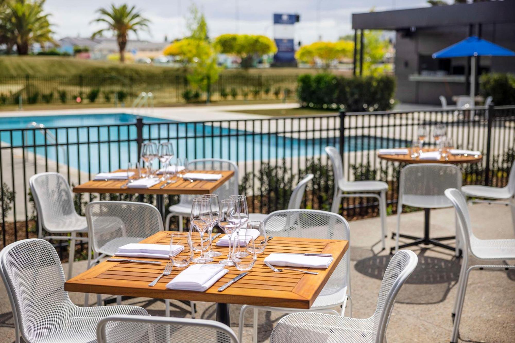 Doubletree By Hilton Auckland Karaka Exterior foto