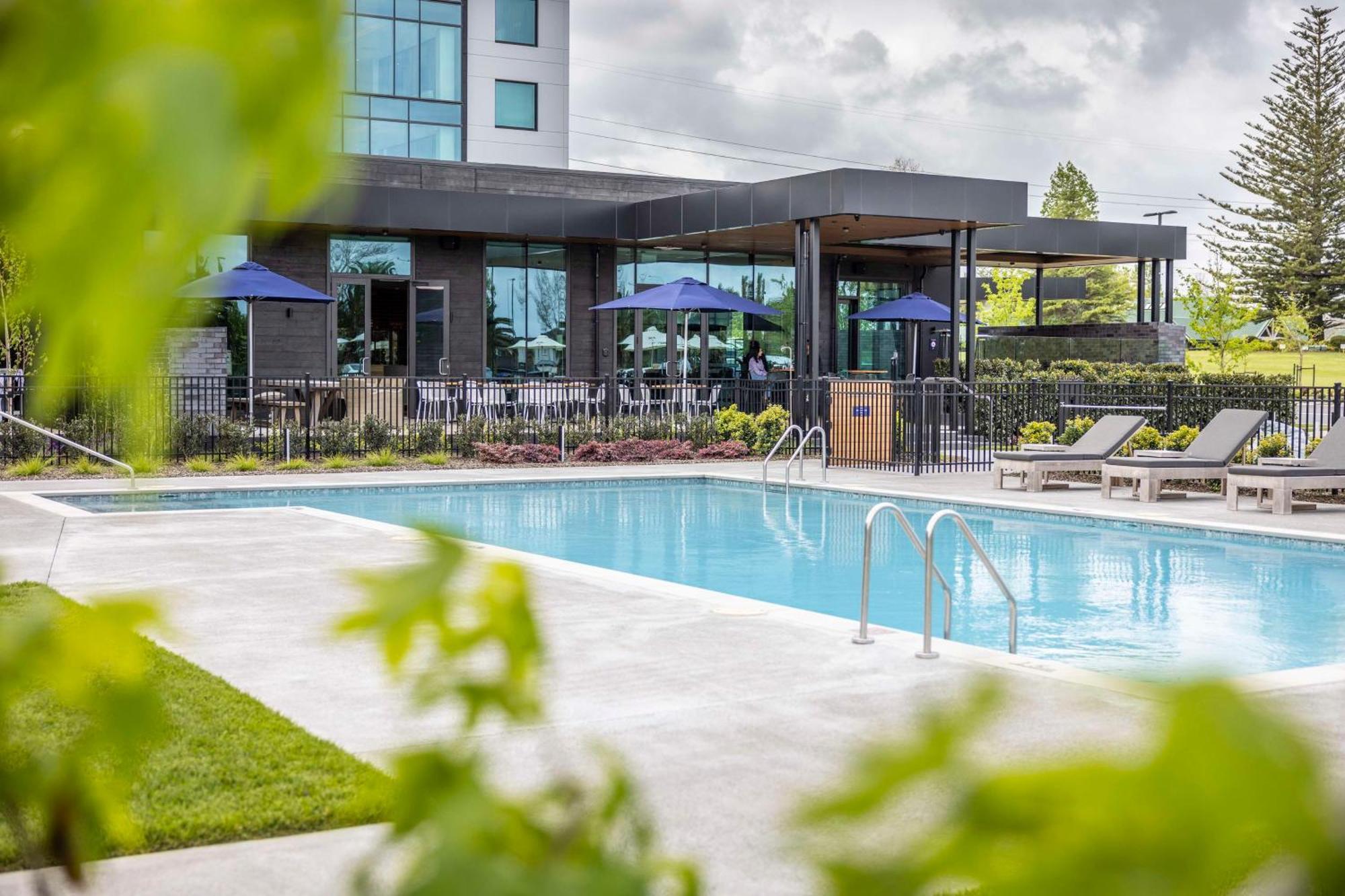 Doubletree By Hilton Auckland Karaka Exterior foto