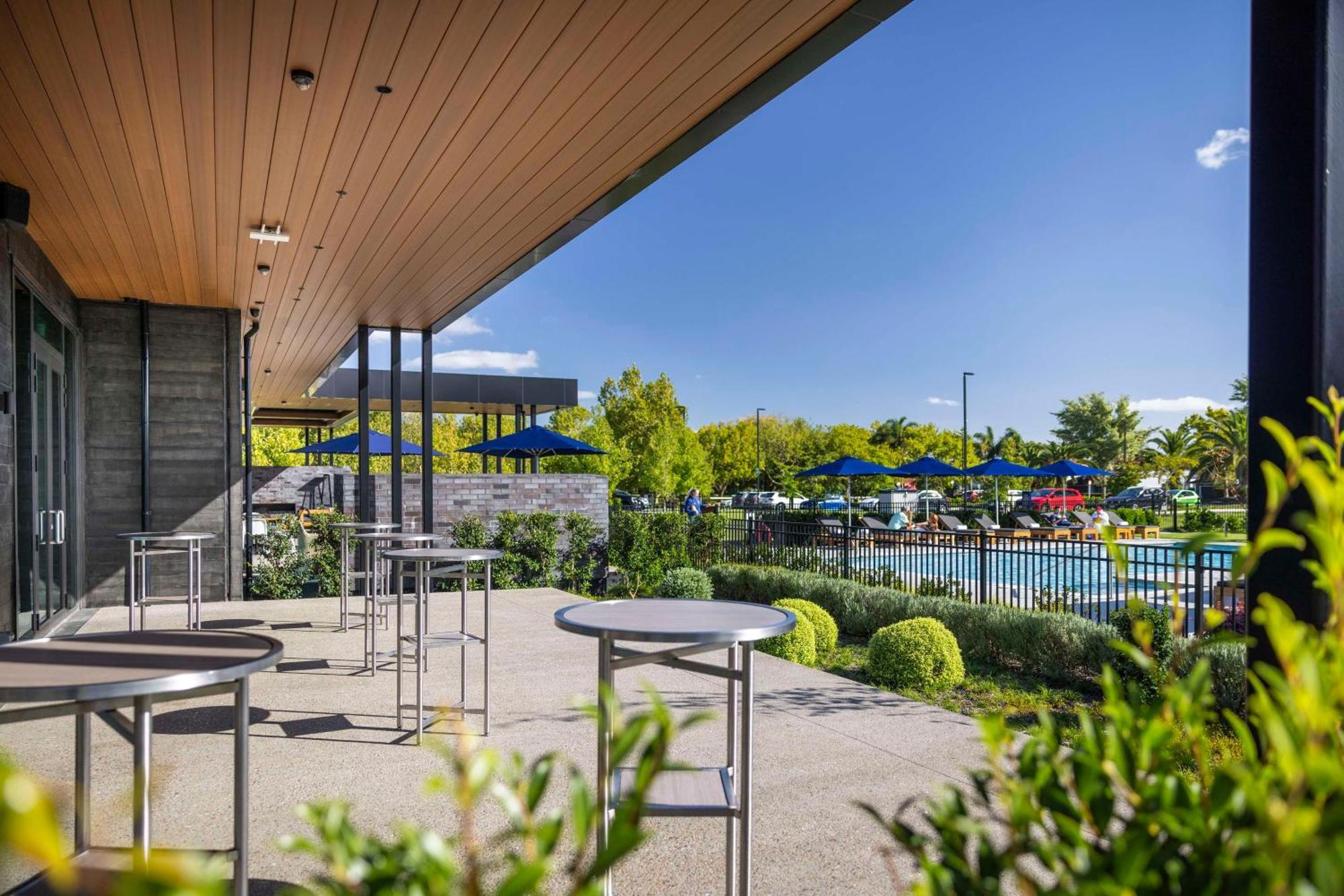 Doubletree By Hilton Auckland Karaka Exterior foto